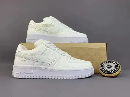 LV ARCH LICHT SNEAKER, versión blanca
