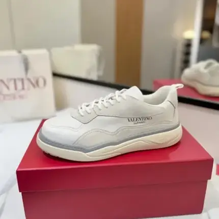 Valentino Chunky Sneakers [3 styles], versión blanca