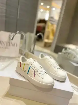 Valentino Shoes 2 [40 styles], versión blanca